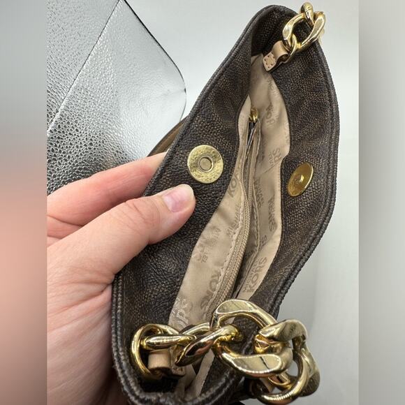 Michael Kors Crossbody / Signature Hamilton Crossbody; Brown EUC - Picture 6 of 13